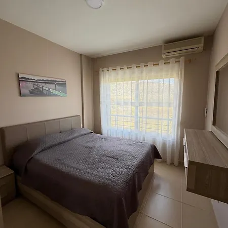 Velipoja Apartment شقة *